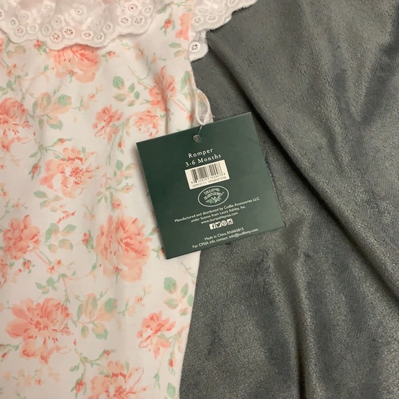 Laura Ashley Romper 3-6 mints floral - Picture 3 of 6